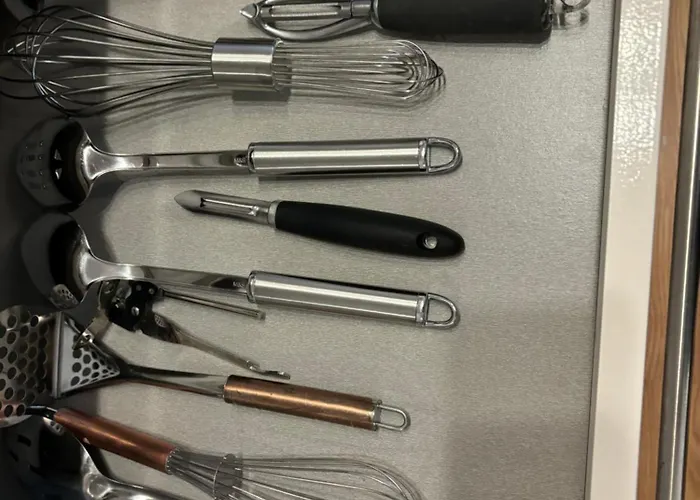 Ground Floor Dog Friendly Ideally Situated To Amenities Quiet Comfortable Location With Outside Space *