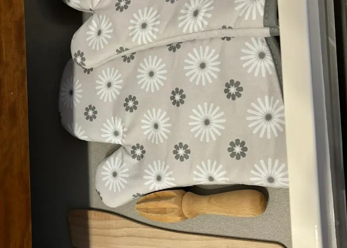 Ground Floor Dog Friendly Ideally Situated To Amenities Quiet Comfortable Location With Outside Space Whitby